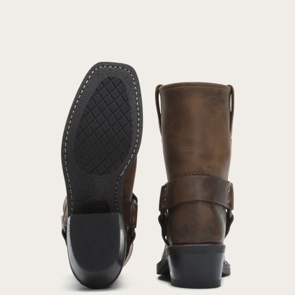 Frye Harness 8R Boot - Picture 3 of 10